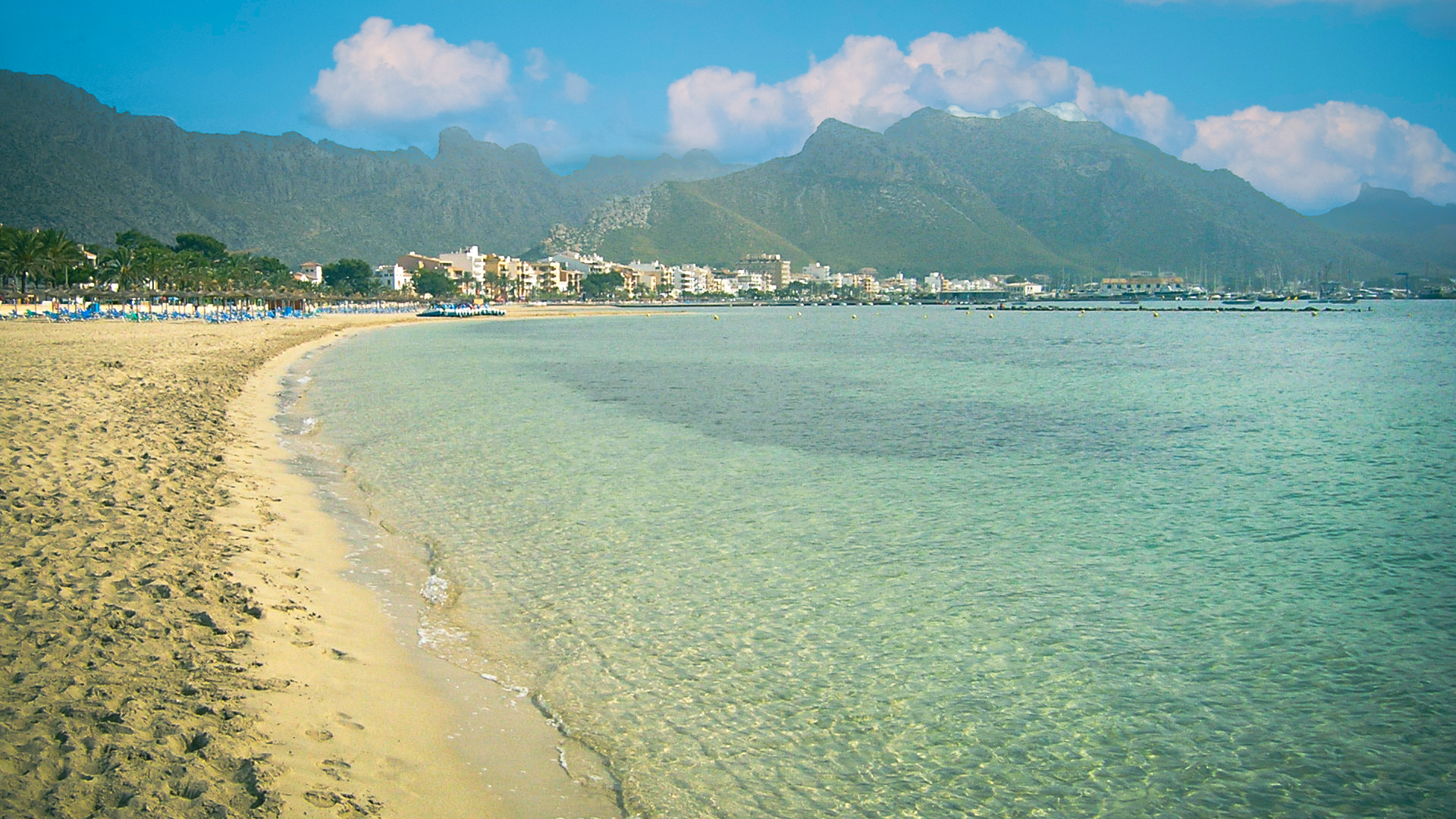 Playa de Llenaire